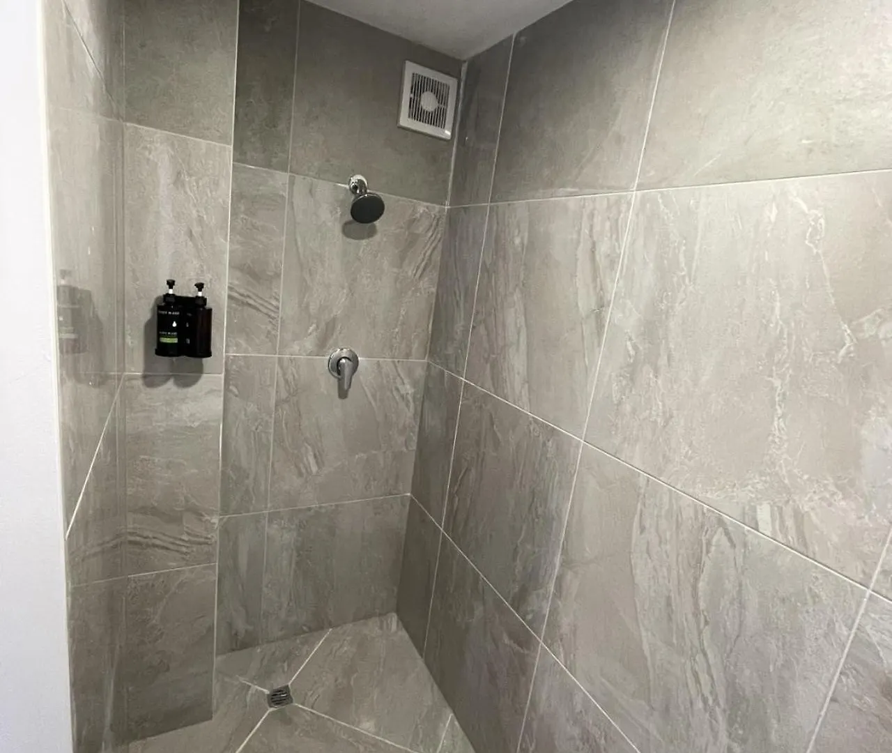 Hébergement de vacances 3 Bedroom Serviced House A, 9 Steeles Lane Rotorua